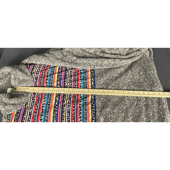 Sunshine & Rodeo Fleece Womens Gray Southwestern Aztec Print Pullover - Picture 10 of 11